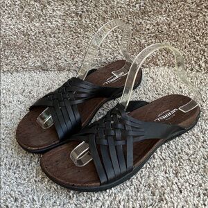 Merrell Women’s Black District Mahana Slide size 9